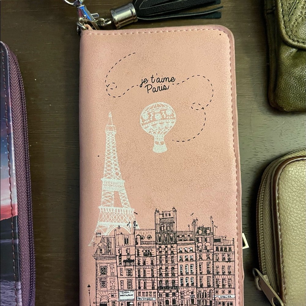 Three Different Wallets - image 2